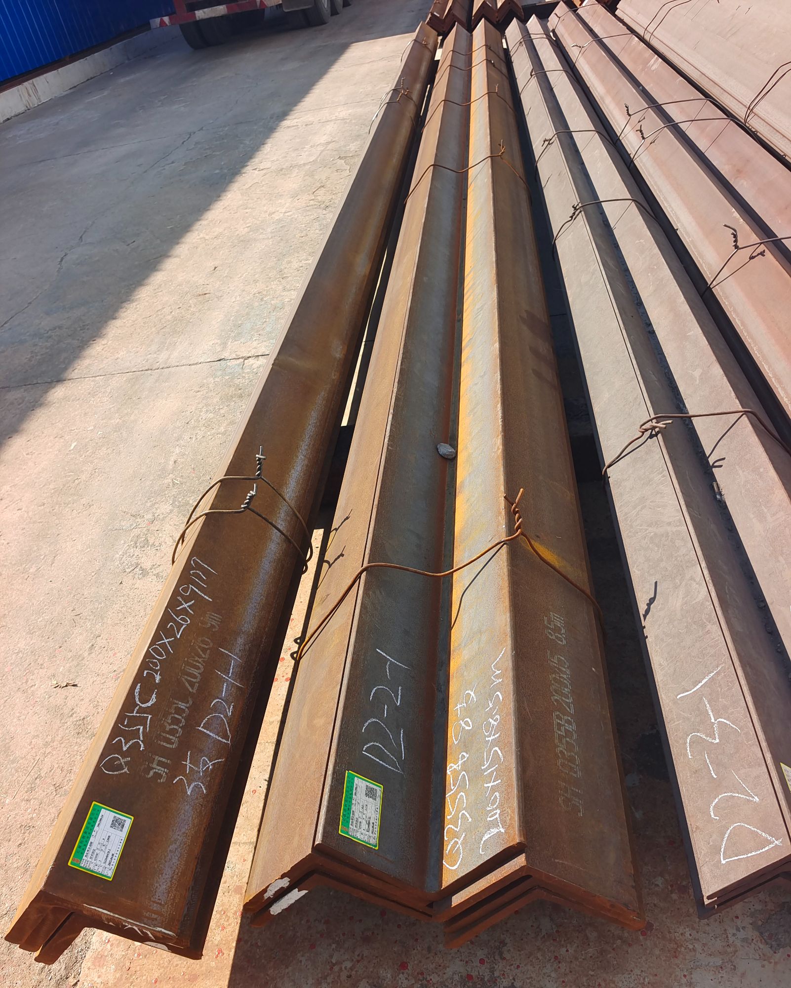 Q355C材質200×200×26角鋼重量計算公式