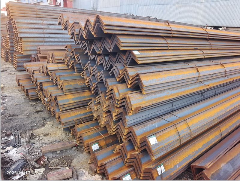 Q355B材質250*250*24角鋼一米多重